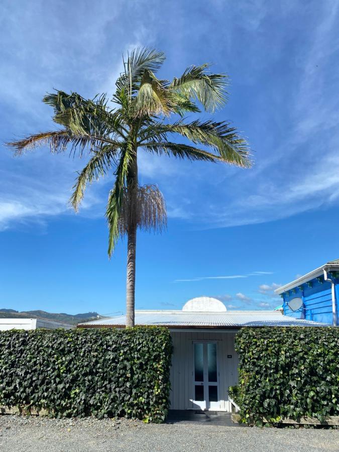 Mangonui Waterfront Apartments Экстерьер фото