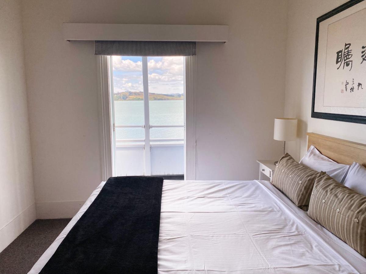 Mangonui Waterfront Apartments Экстерьер фото