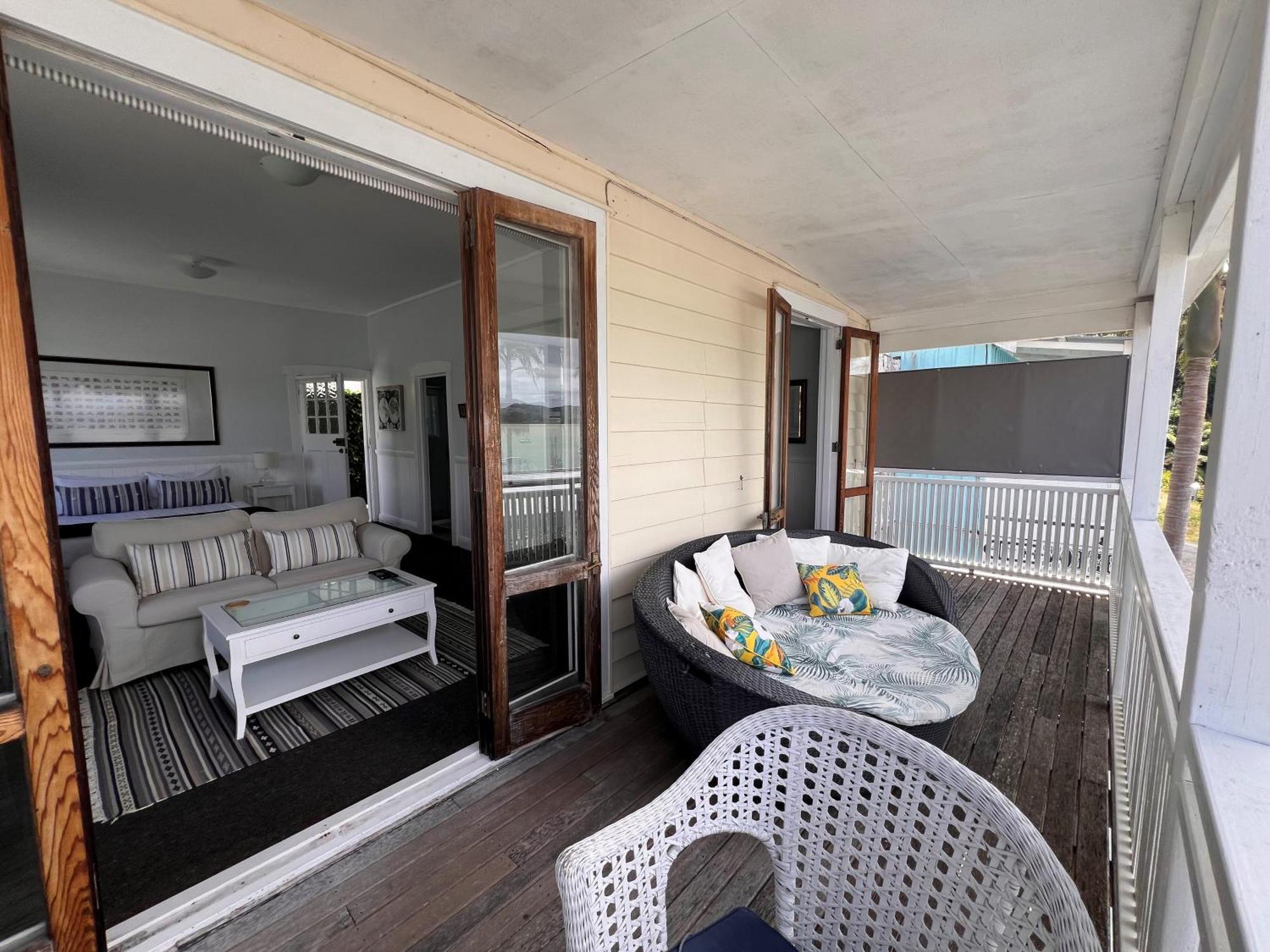 Mangonui Waterfront Apartments Экстерьер фото