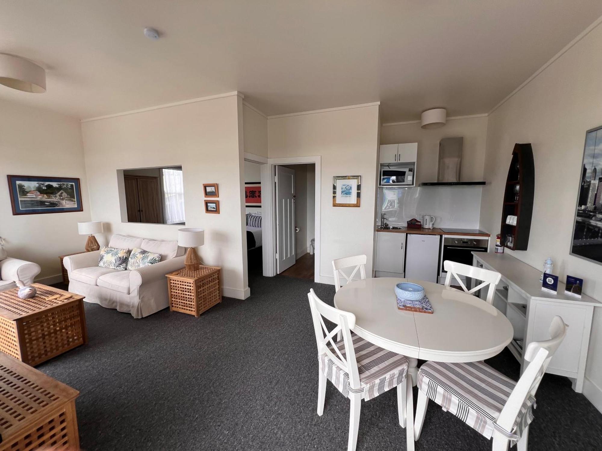 Mangonui Waterfront Apartments Экстерьер фото