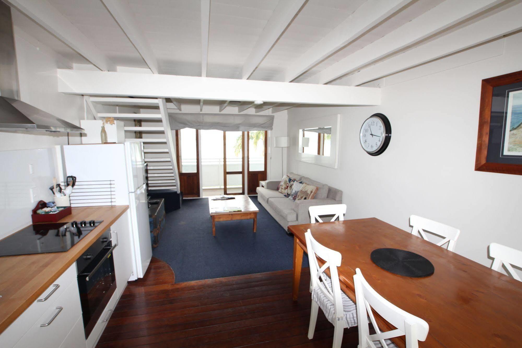 Mangonui Waterfront Apartments Экстерьер фото