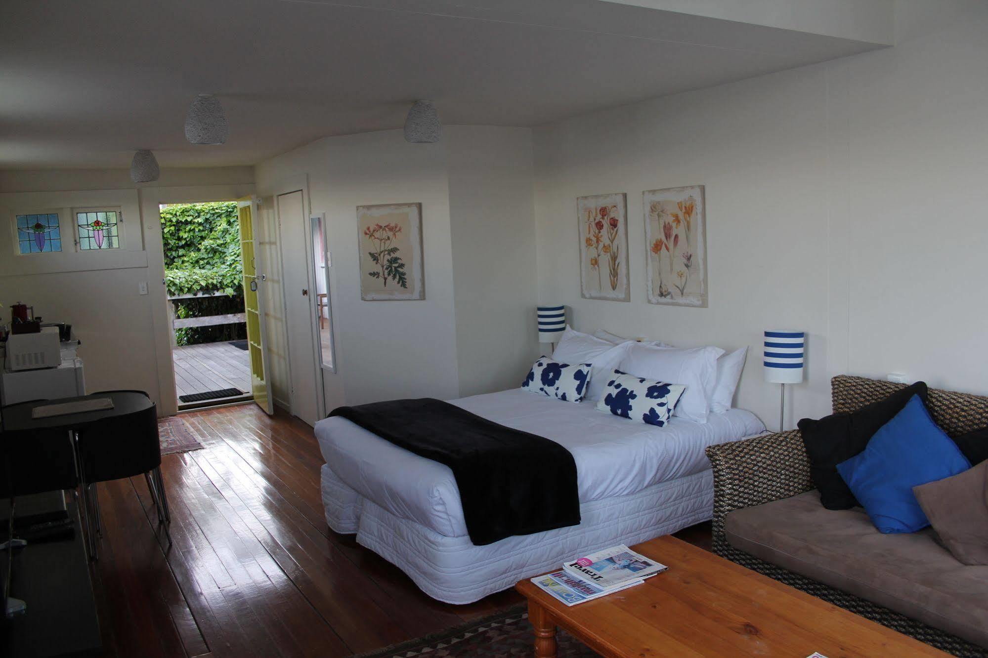 Mangonui Waterfront Apartments Экстерьер фото